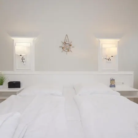 Haus Seeblick * 密德海根