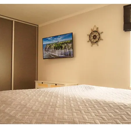 Haus Seeblick 公寓 *